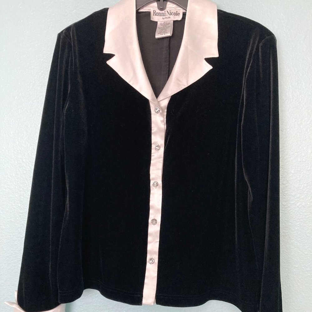 Ronni Nicole by Ouida M Black Velvet/White Satin Shirt